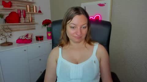 Angela online show from 06-12-26, 05:50