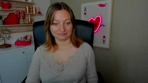 Angela online show from 06-17-26, 05:32