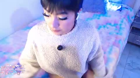 Snapshot of angelaa_elliss chatting on 06-26-26, 02:05 Angela online show from 06-26-26, 02:05
