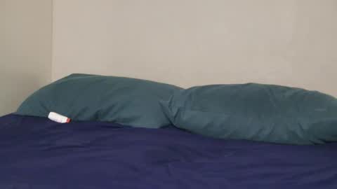 Snapshot of angelbabeyy chatting on 03-25-26, 06:58 Angel online show from 03-25-26, 06:58