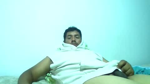 Snapshot of angeldavid90 chatting on 03-06-26, 10:34 angeldavid90 online show from 03-06-26, 10:34