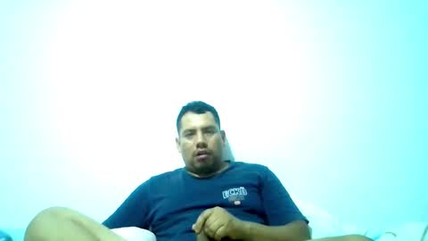 Snapshot of angeldavid90 chatting on 03-19-26, 11:42 angeldavid90 online show from 03-19-26, 11:42