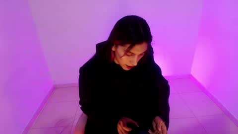 Snapshot of angele_johnson chatting on 04-29-26, 07:20 angele online show from 04-29-26, 07:20