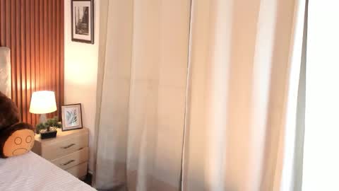 Snapshot of angeli_sexi chatting on 03-20-26, 12:15 Carolina online show from 03-20-26, 12:15