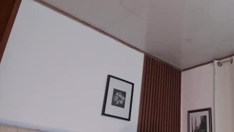 Snapshot of angeli_sexi chatting on 03-27-26, 01:44 Carolina online show from 03-27-26, 01:44