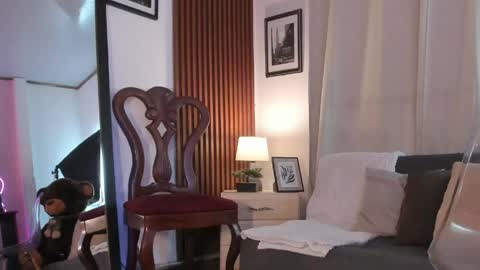 Snapshot of angeli_sexi chatting on 04-16-26, 12:22 Carolina online show from 04-16-26, 12:22