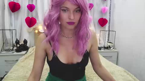 Angelika Rouge online show from 06-17-26, 03:46