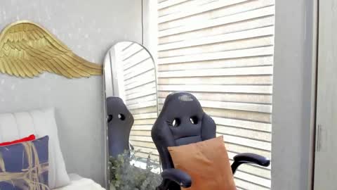 Angelina online show from 04-14-26, 08:26