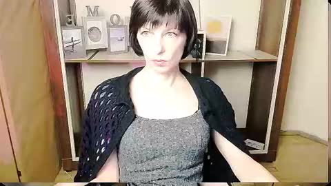 Snapshot of angelinalov_ chatting on 06-09-26, 07:42 Angelina online show from 06-09-26, 07:42