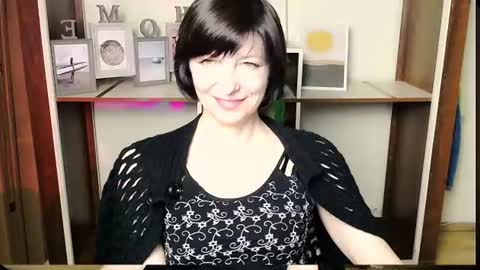 Snapshot of angelinalov_ chatting on 07-08-26, 09:03 Angelina online show from 07-08-26, 09:03