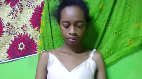 angeline221173 online show from 05-05-26, 09:28