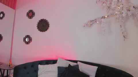 Snapshot of angeliqueboyer__ chatting on 07-07-26, 07:23 Angelique online show from 07-07-26, 07:23