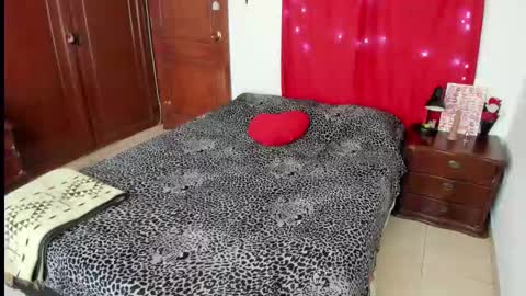 Snapshot of angellys_fit chatting on 03-09-26, 02:54 Angel online show from 03-09-26, 02:54