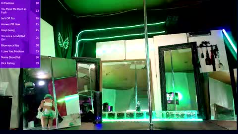 Snapshot of angelsparkle80 chatting on 03-18-26, 04:37 Madison Marie online show from 03-18-26, 04:37