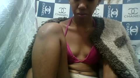 Snapshot of angeltta69 chatting on 07-13-26, 02:09 angeltta69 online show from 07-13-26, 02:09