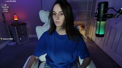 Angie Fae online show from 04-21-26, 01:42