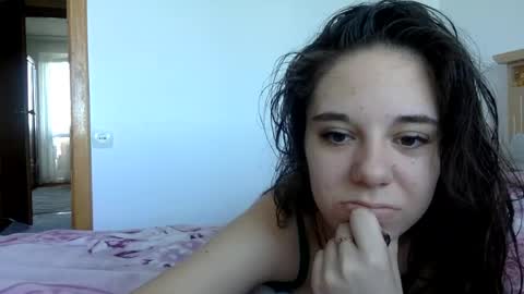Snapshot of angle_cute05 chatting on 06-20-26, 02:42 Angel Cute online show from 06-20-26, 02:42