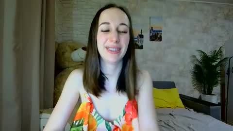 Snapshot of anikabloom chatting on 12-17-25, 01:55 anikabloom online show from 12-17-25, 01:55