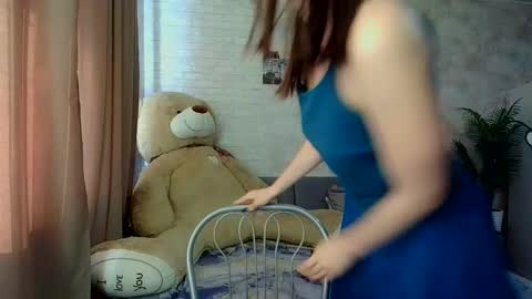 Snapshot of anikabloom chatting on 03-15-26, 10:10 anikabloom online show from 03-15-26, 10:10