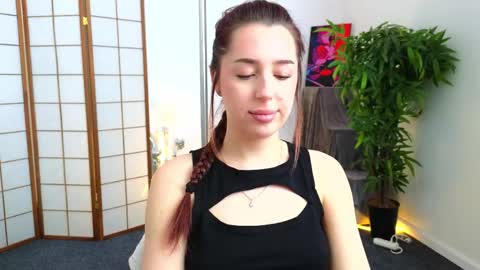 Anika online show from 04-29-26, 07:23