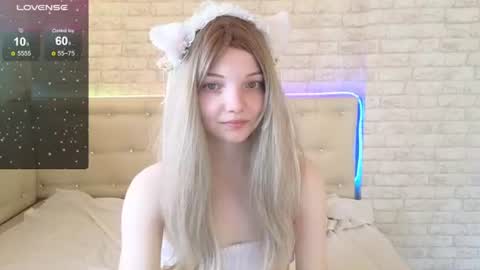 Alica online show from 06-18-26, 03:29