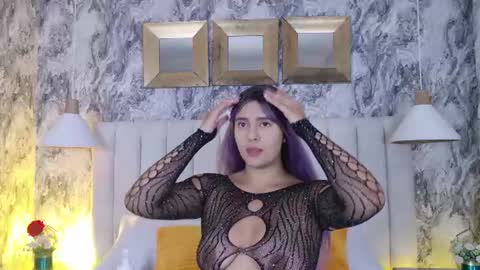 Dania Lpez online show from 06-18-26, 12:09