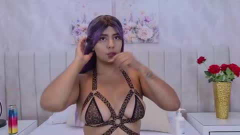 Dania Lpez online show from 08-04-26, 12:19