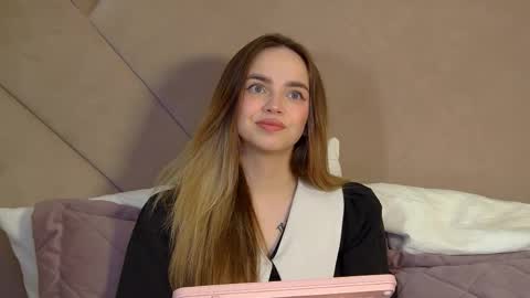 AnitaVenture online show from 04-17-26, 04:26