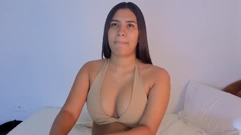 Snapshot of anittafoxx chatting on 06-13-26, 10:08 anittafoxx online show from 06-13-26, 10:08