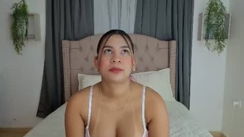 Snapshot of anittafoxx chatting on 07-02-26, 09:21 anittafoxx online show from 07-02-26, 09:21