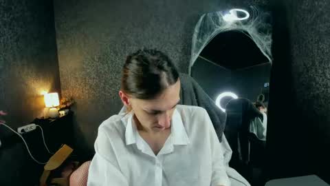 Angel online show from 05-31-26, 07:26