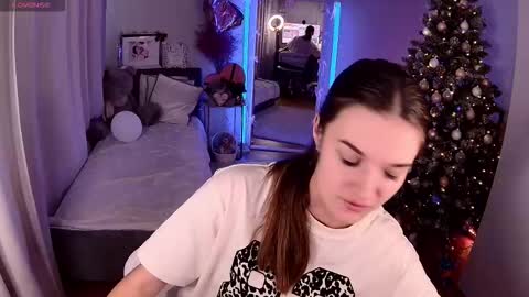 Snapshot of ann_woood chatting on 02-28-26, 08:26 ann_woood online show from 02-28-26, 08:26