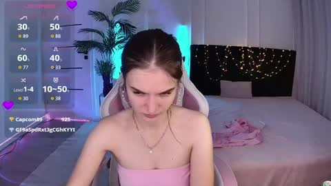Snapshot of ann_woood chatting on 05-20-26, 06:58 ann_woood online show from 05-20-26, 06:58