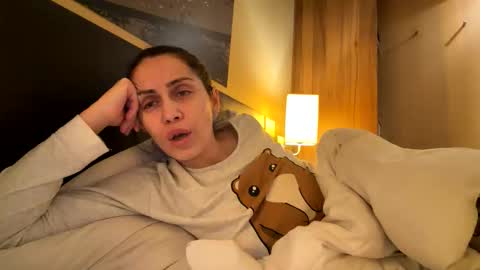 Snapshot of anna___25 chatting on 01-07-26, 08:22 Anna online show from 01-07-26, 08:22