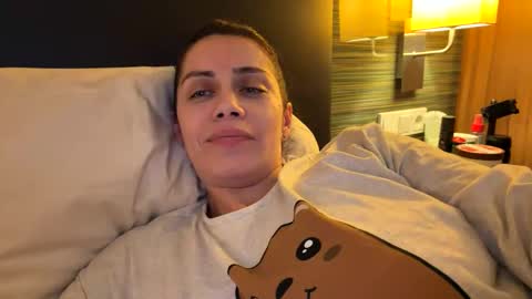 Snapshot of anna___25 chatting on 01-09-26, 09:38 Anna online show from 01-09-26, 09:38