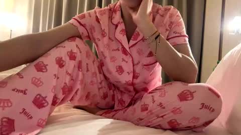 Snapshot of anna___25 chatting on 04-01-26, 07:00 Anna online show from 04-01-26, 07:00