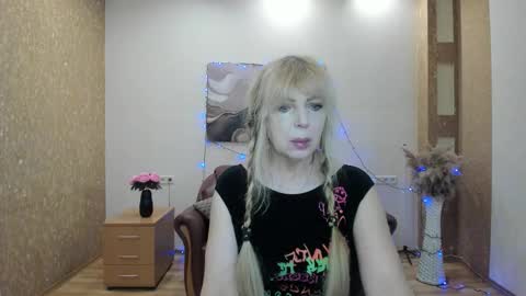 Anna Ditrih online show from 02-07-26, 12:53