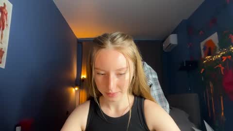 Anna online show from 05-25-26, 11:38