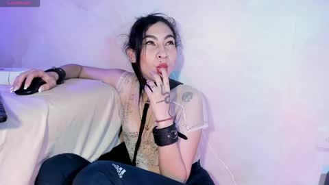 Snapshot of anna_lew chatting on 02-21-25, 06:26 anna online show from 02-21-25, 06:26