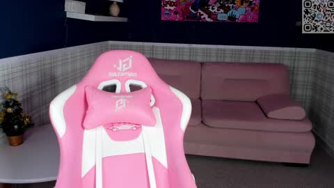 Snapshot of anna_way chatting on 01-31-25, 04:14 Anna GMT 2 Mon-Wed Sat 0300am-0900am Thu 1100AM-300PM online show from 01-31-25, 04:14