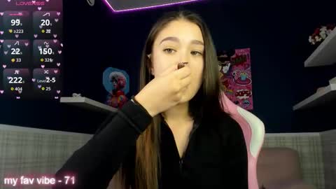 Snapshot of anna_way chatting on 11-05-25, 01:27 Anna GMT 2 Mon-Wed Sat 0300am-0900am Thu 1100AM-300PM online show from 11-05-25, 01:27