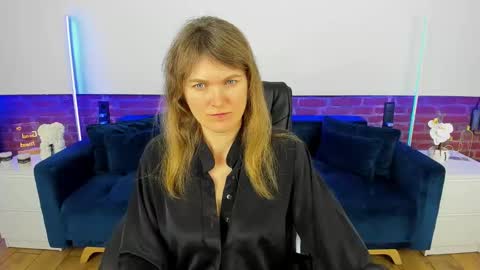 Annabel online show from 02-15-26, 07:51