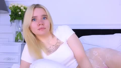 AnnaBelle online show from 10-05-25, 02:21