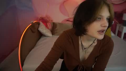 Snapshot of annacandie chatting on 09-20-25, 12:17 Anna online show from 09-20-25, 12:17