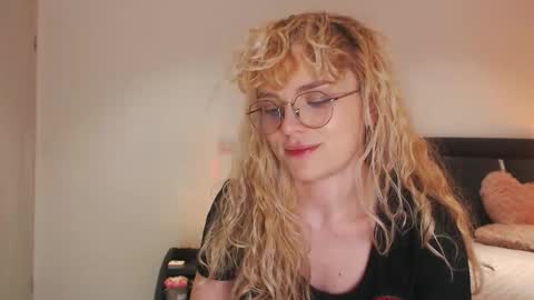 annaevv online show from 02-19-26, 04:19