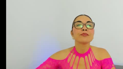 Snapshot of annajaimes chatting on 01-15-26, 02:05 Annalu online show from 01-15-26, 02:05