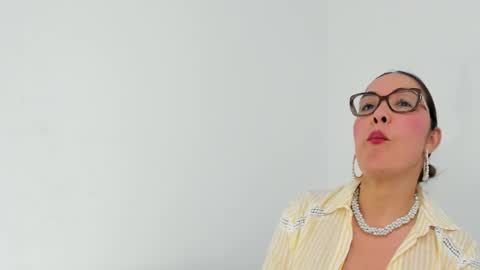 Snapshot of annajaimes chatting on 01-16-26, 02:26 Annalu online show from 01-16-26, 02:26