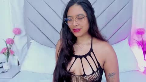 Snapshot of annaqueen_ chatting on 01-20-25, 04:12 Anna online show from 01-20-25, 04:12