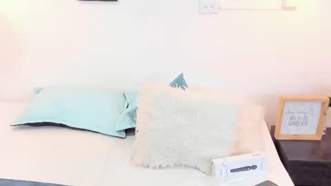 Snapshot of annarosse3 chatting on 06-23-26, 07:01 Anna Rosse online show from 06-23-26, 07:01