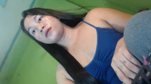 Snapshot of anne_hotaway chatting on 06-13-26, 06:22 anne_hotaway online show from 06-13-26, 06:22